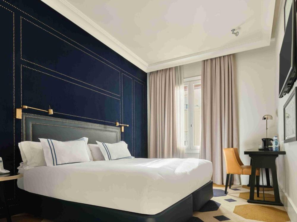 Deluxe Room interior